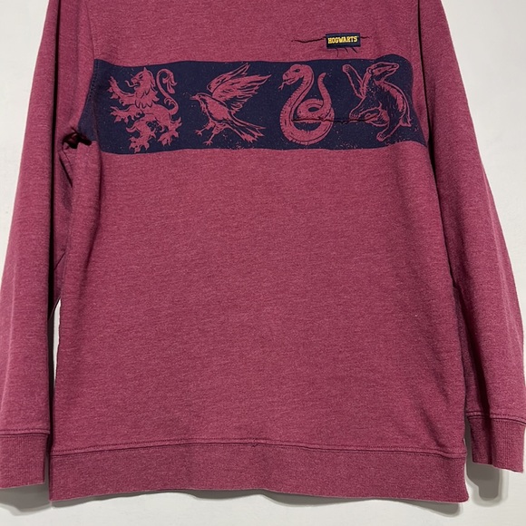 Harry Potter Maroon Long Sleeve Hogwarts All 4 Houses Sweater Size XL - Picture 3 of 8